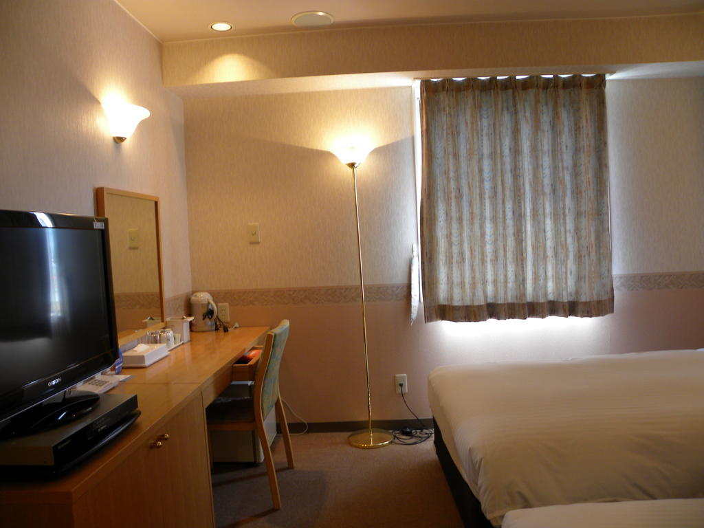 Hotel Benex Йонедзава Екстер'єр фото