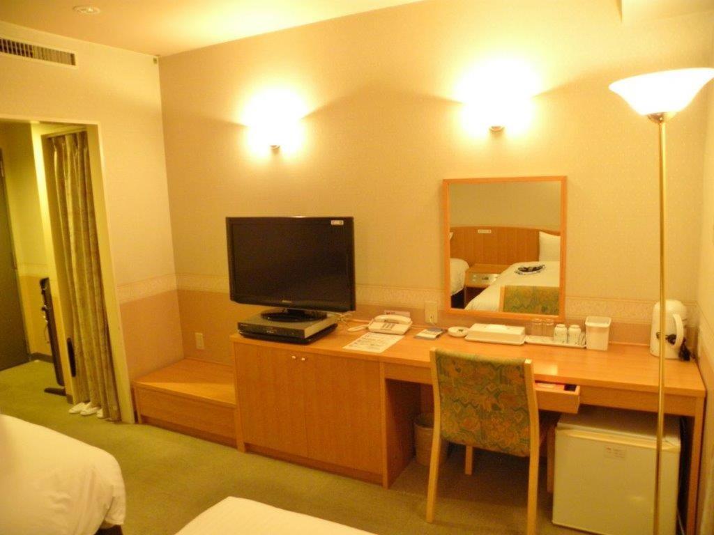 Hotel Benex Йонедзава Екстер'єр фото